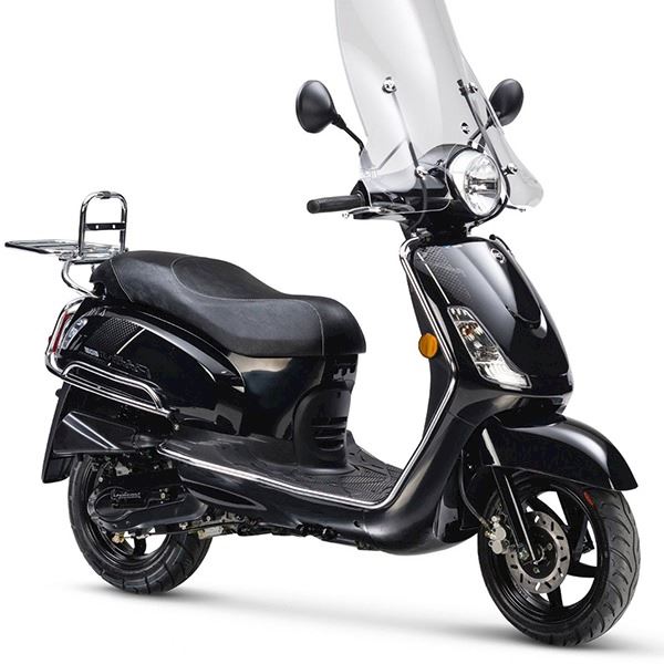 Scooter 2 persoons (25 km/h) inclusief volle tank + helm(en)